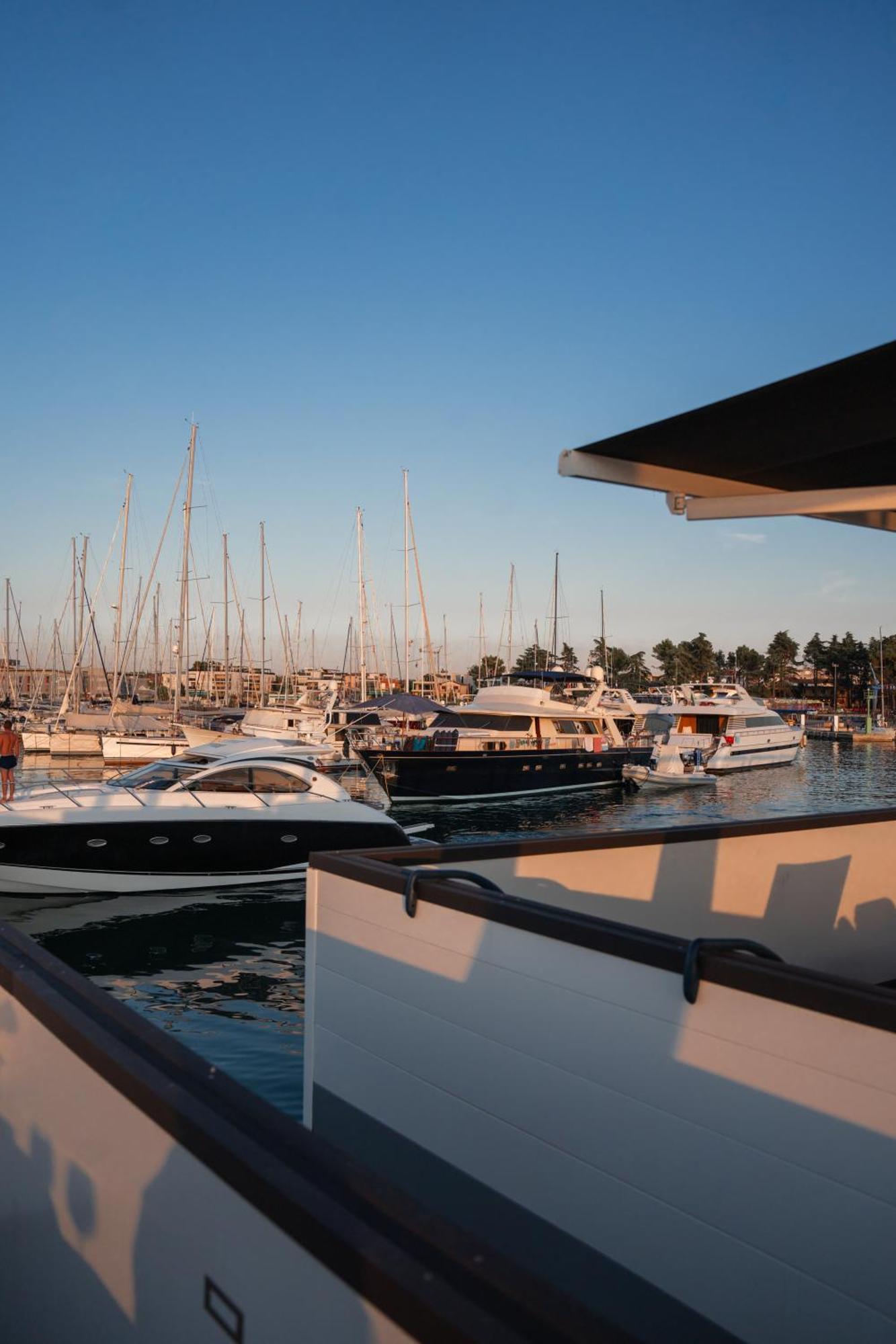 The Sea Lodges Portoroz - Bootshaus Floating Sea House Экстерьер фото