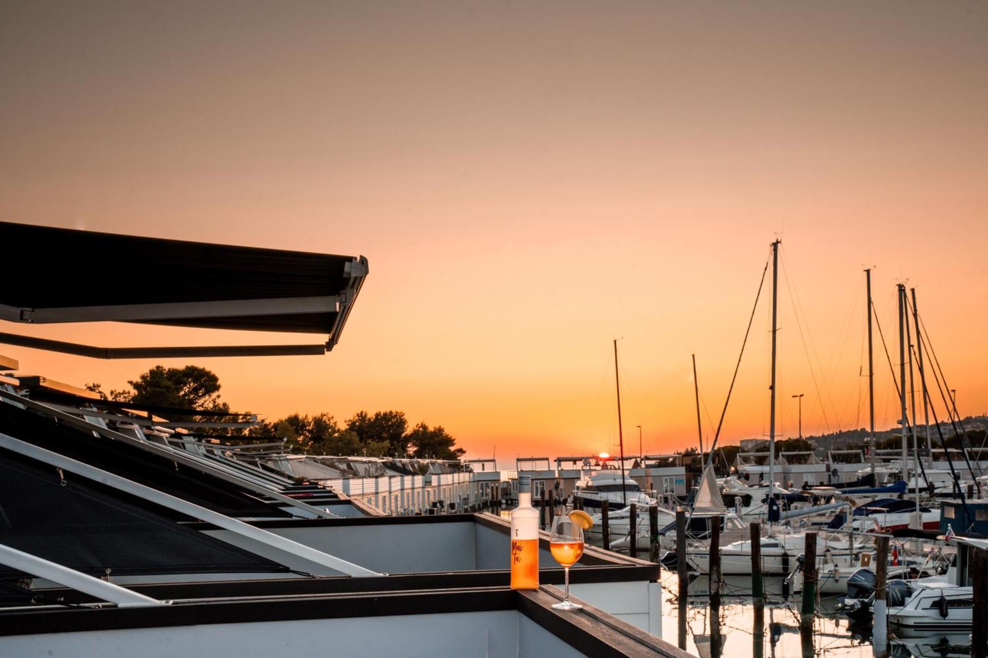 The Sea Lodges Portoroz - Bootshaus Floating Sea House Экстерьер фото