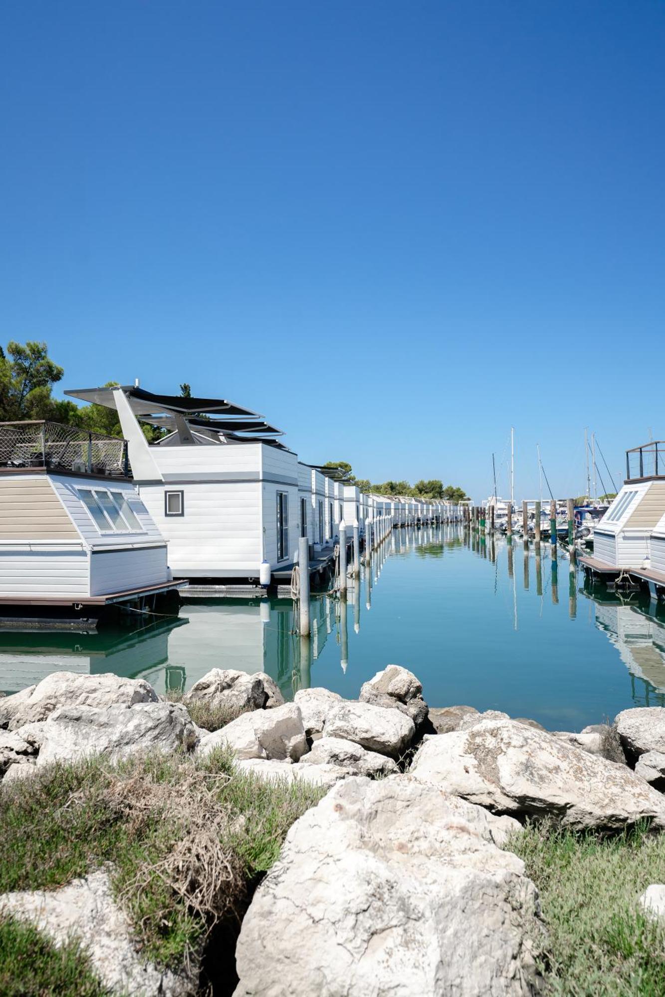 The Sea Lodges Portoroz - Bootshaus Floating Sea House Экстерьер фото